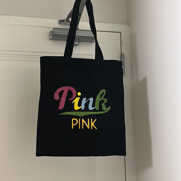 Handbags - Pink tote bag 😍Host-pick!